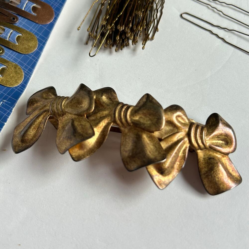 Vintage Hair Accessory Lot – 80s Metal Bow Barrette + Goody Clips & Pins